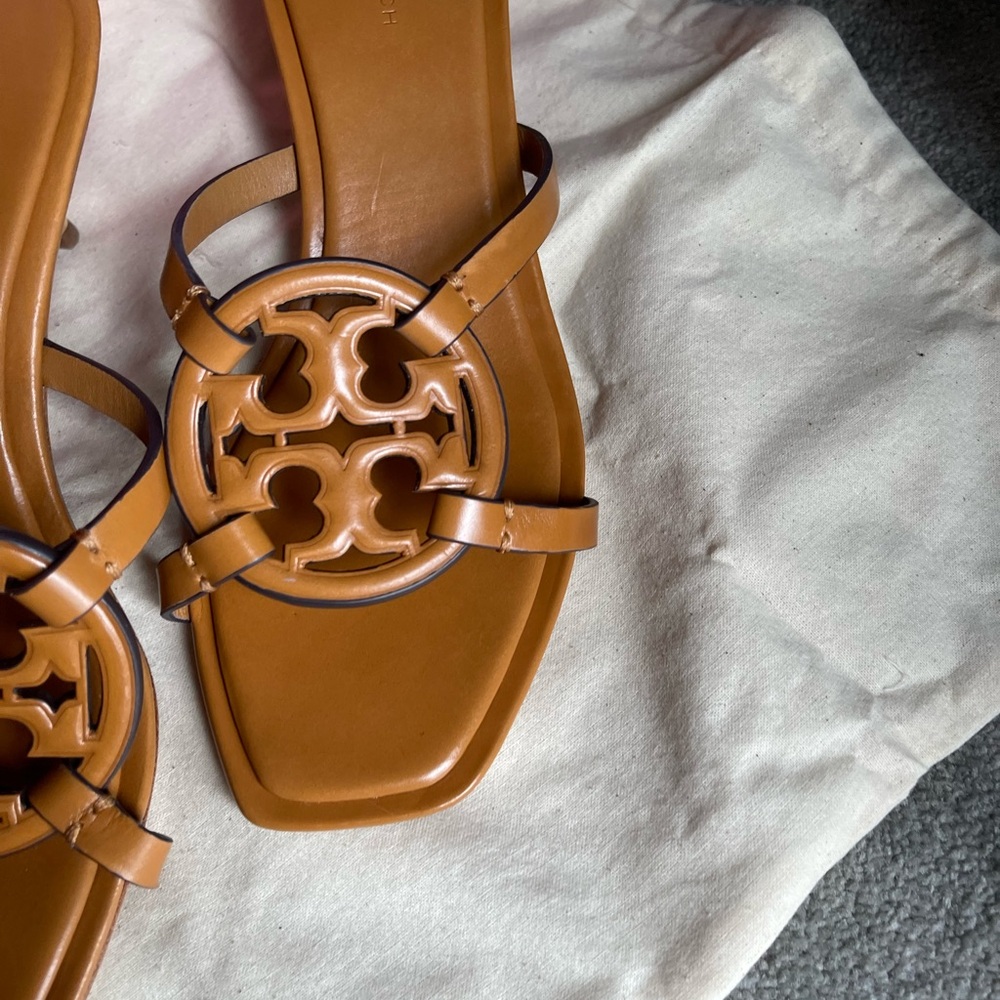 Authentic Tory Burch sandal - Picture 4 of 8